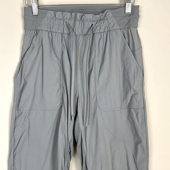 Lululemon Beyond the Studio Crop Joggers Pants Size 4 - Picture 3 of 12